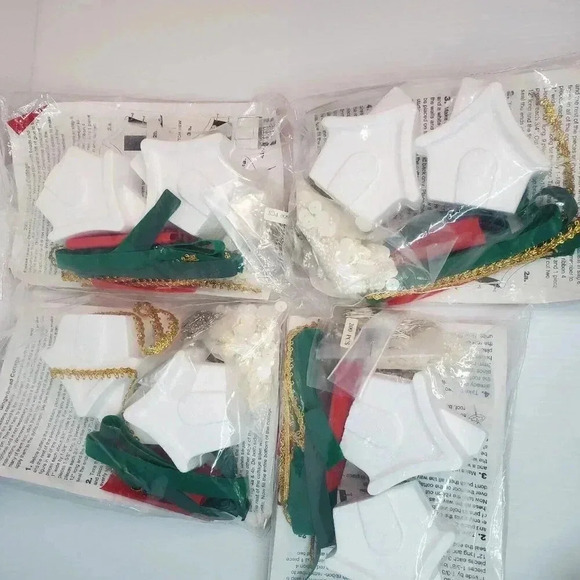 4 Holiday Time WINTER COTTAGE Sequined Gingerbread Christmas Ornament Kits - Picture 7 of 10